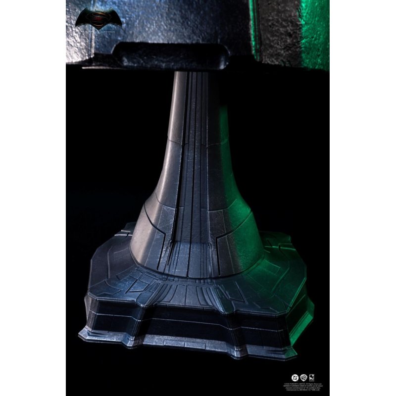 BATMAN V SUPERMAN - Casque blindé de Batman - Réplique 1/1