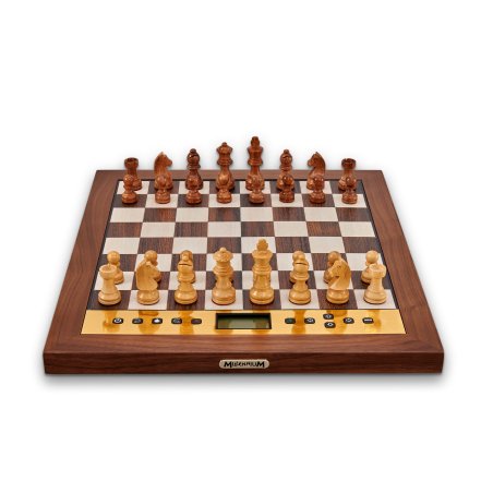 Millennium The King Performance Chess set Desktop International