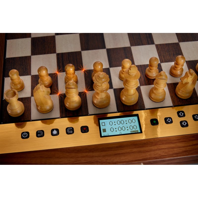 Millennium The King Performance Chess set Desktop International