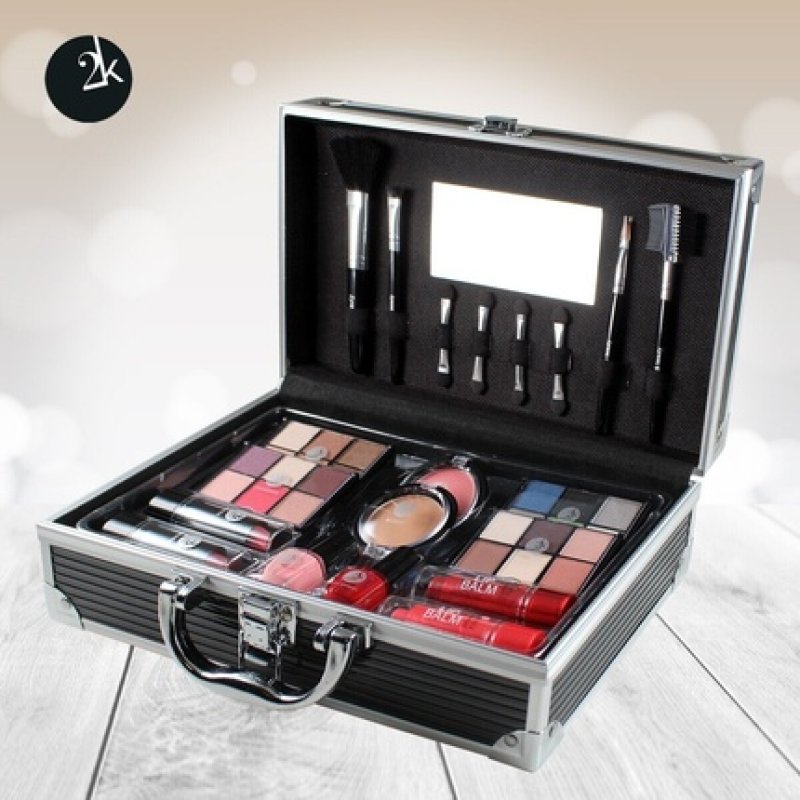 2K Barcelona Black Beauty Case Makeup Set