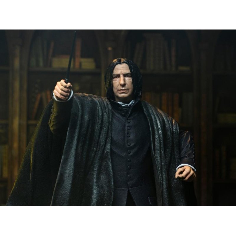 HARRY POTTER - Severus Rogue - Figurine Legacy Collection 17cm