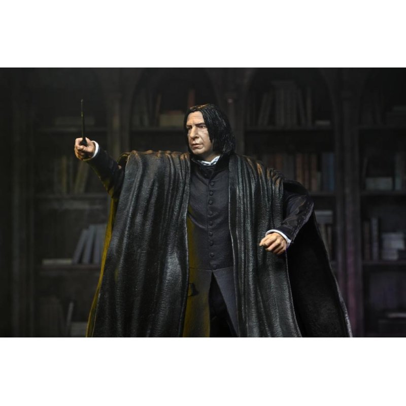 HARRY POTTER - Severus Rogue - Figurine Legacy Collection 17cm