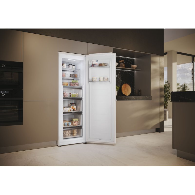 CONGELATEUR ARMOIRE Total No frost, 272L, classe E, Pouvoir congélation *