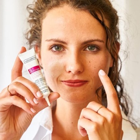 Evoluderm SOS Blemish Treatment 15ml 92 Natural