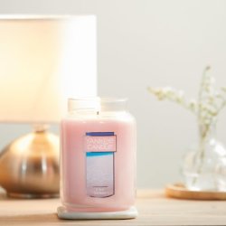 Yankee Candle Pink Sands Scented Candle Classic 625ml