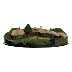 Lord of the Rings Statue The Green Dragon Inn