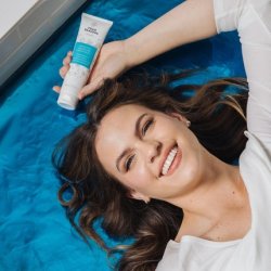 FOUR REASONS No Nothing Sensitive Moisture Treatment Perfume-Free Moisturizing Intensive Treatment for Dry and Damaged