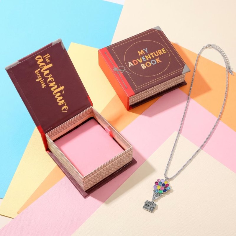 PIXAR - Là-Haut - Collier dans son écrain