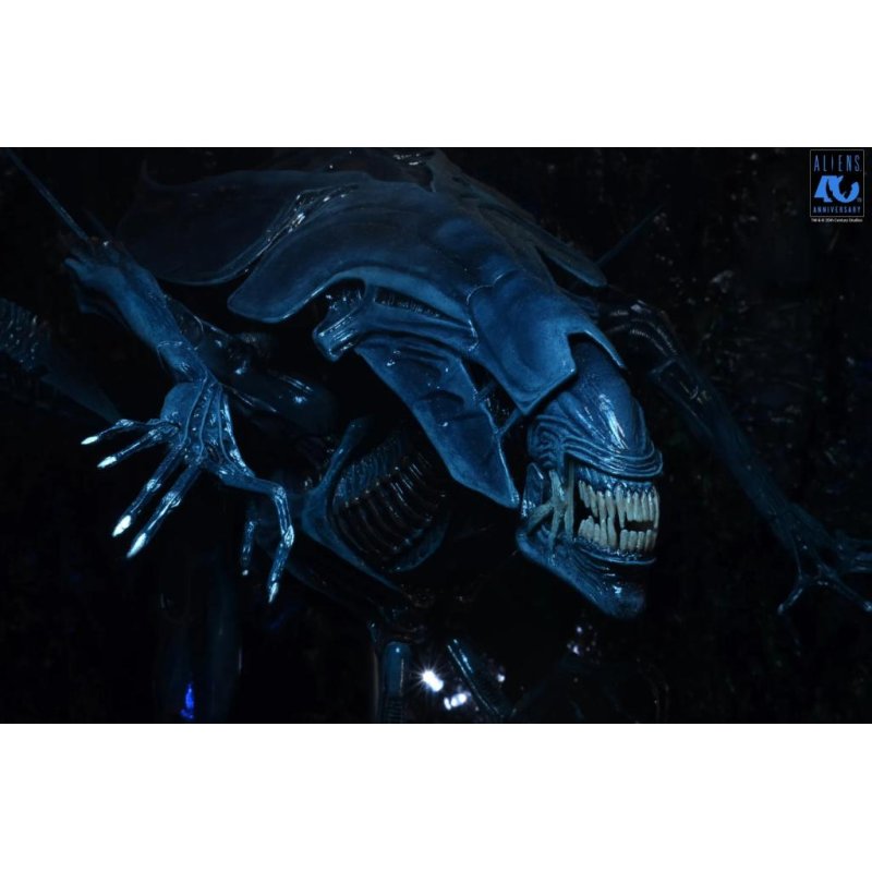 ALIENS 40EME ANNIVERSAIRE - Reine Alien - Figurine Ultra Deluxe 37cm