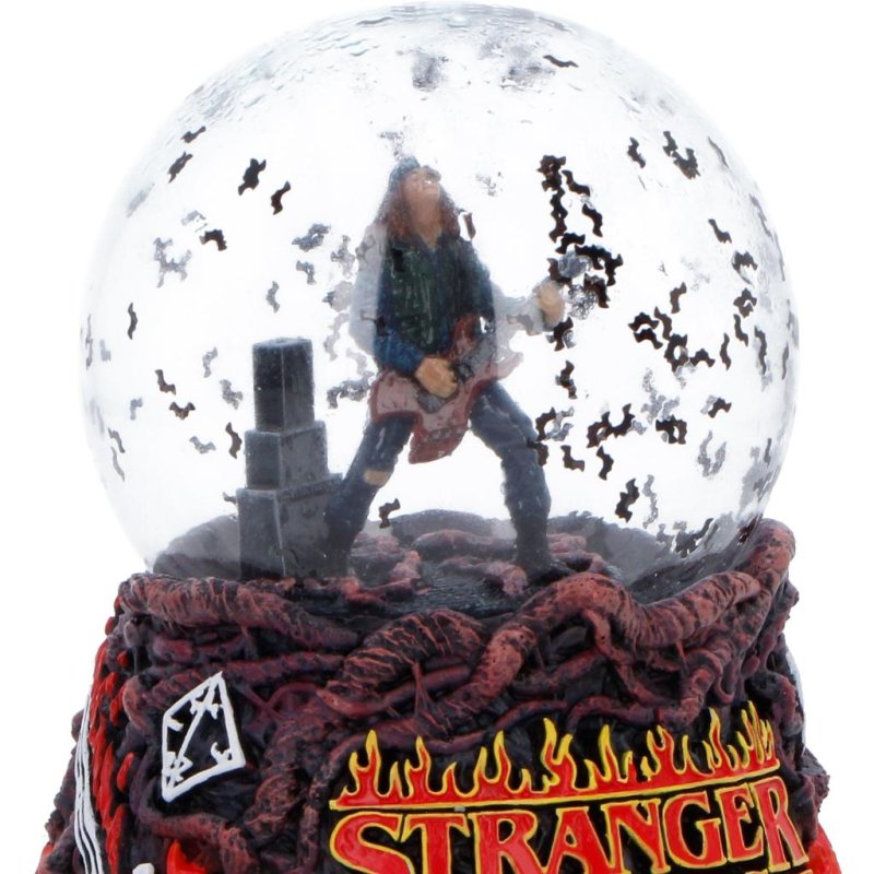 Nemesis Now - Netflix: Stranger Things - Boule à Neige Eddie’s Sacrifice 14.5cm