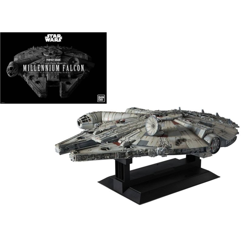 Revell Millennium Falcon Shuttle model Assembly kit 1:72