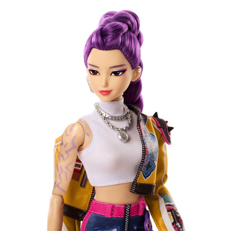 Mattel KPop Demon Hunters HUNTR/X Rumi Fashion Doll in Removable Look with Themed Movie Accessories