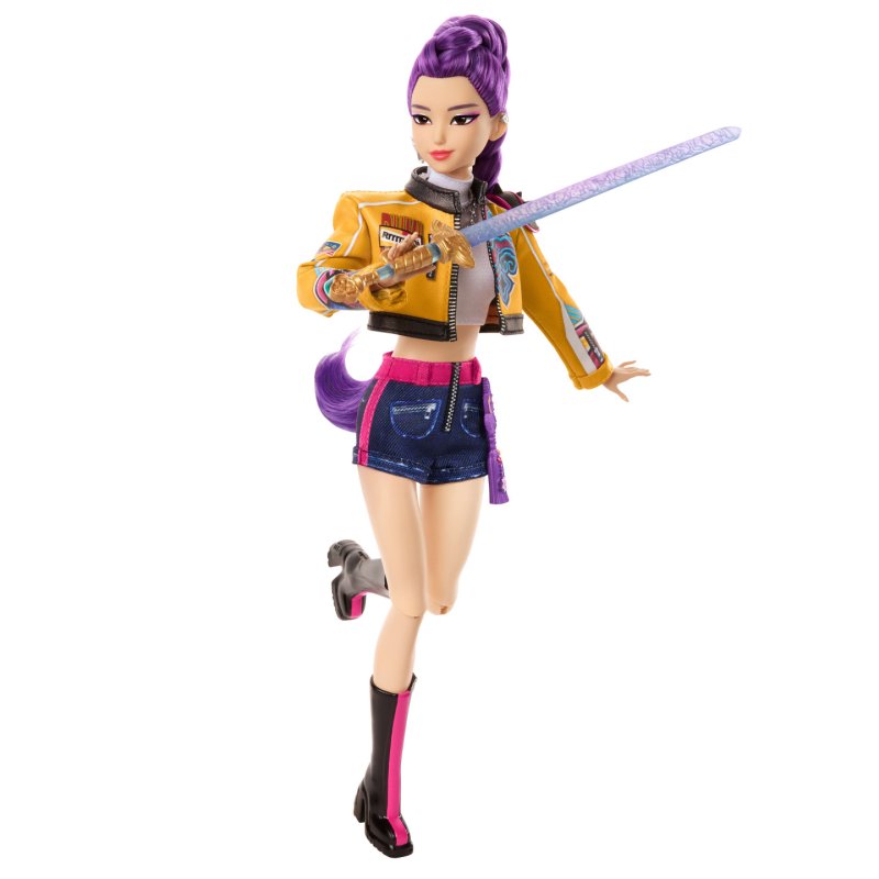 Mattel KPop Demon Hunters HUNTR/X Rumi Fashion Doll in Removable Look with Themed Movie Accessories