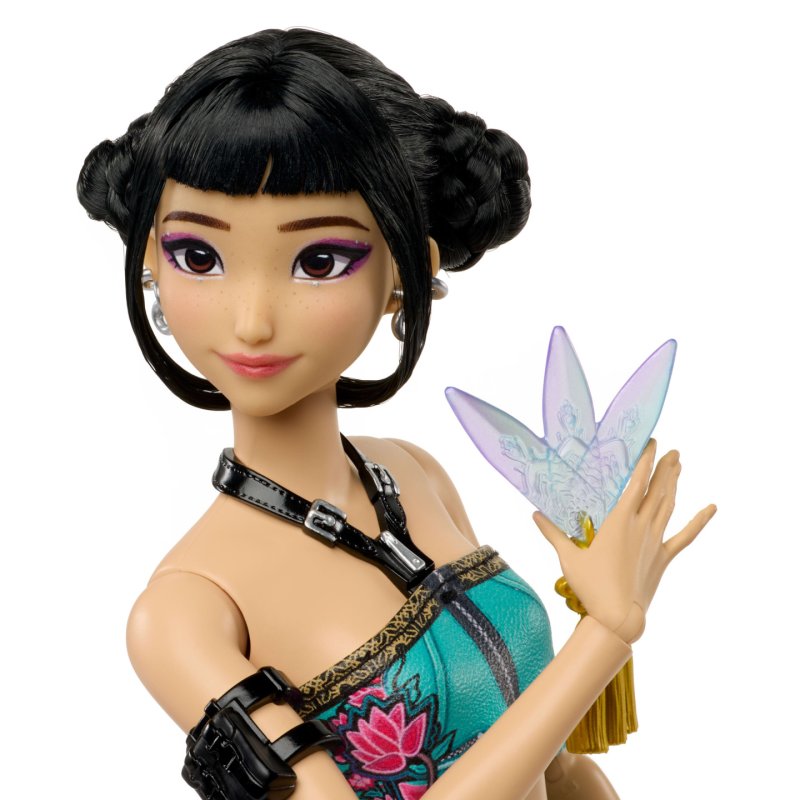 Mattel KPop Demon Hunters HUNTR/X Zoey Fashion Doll in Removable Look with Themed Movie Accessories
