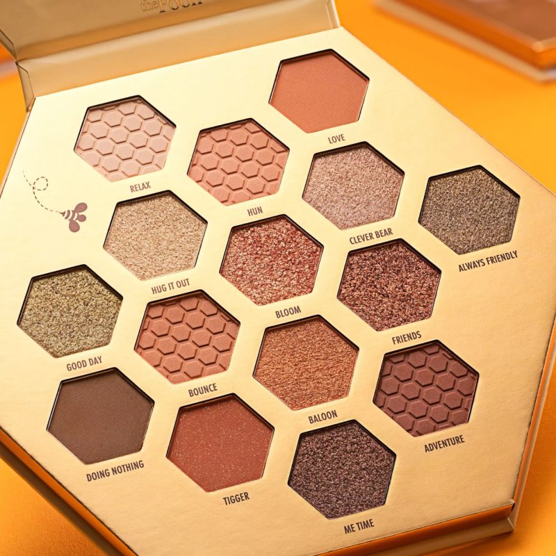 Catrice Disney Winnie the Pooh Eyeshadow Palette 15 Colors Long Lasting Vegan