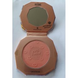 Essence Disney Villains Evil Queen Maxi Blush 01 Love at First Bite