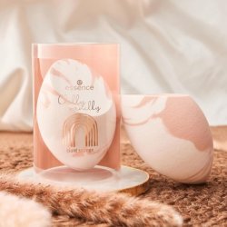 Essence Chilly Vanilly Giant Sponge Makeup Sponge No. 01 Multicolor Vegan Nanoparticle Free