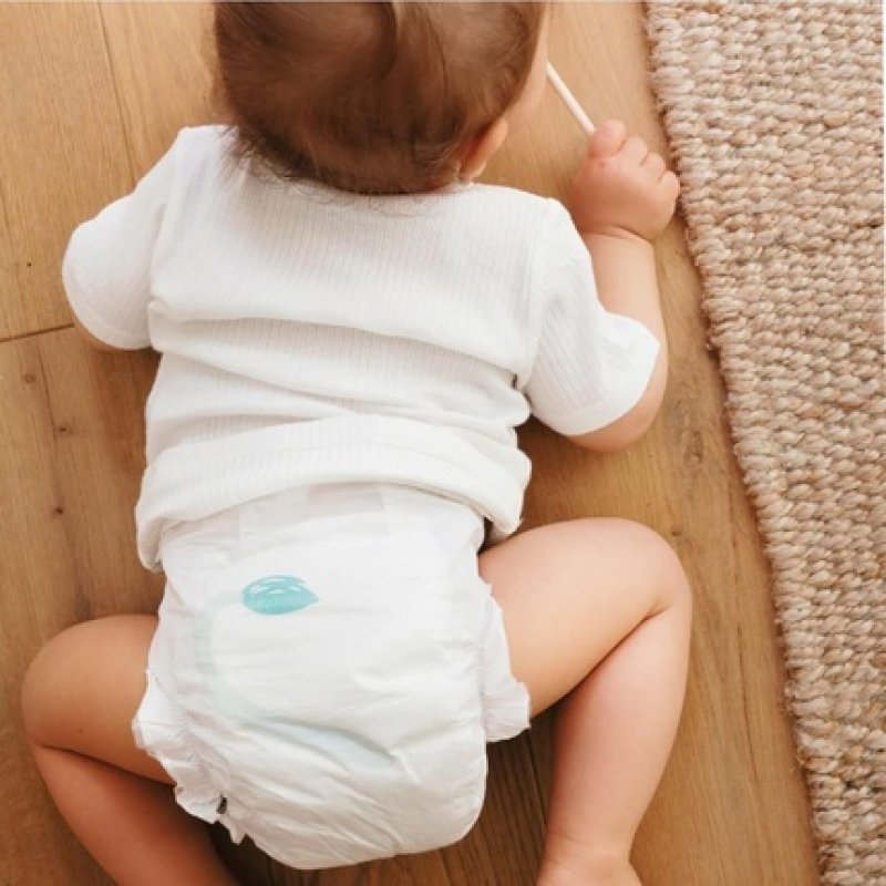 Biolane Natural Diapers Size 4 (7-18 Kg) - Pack of 44