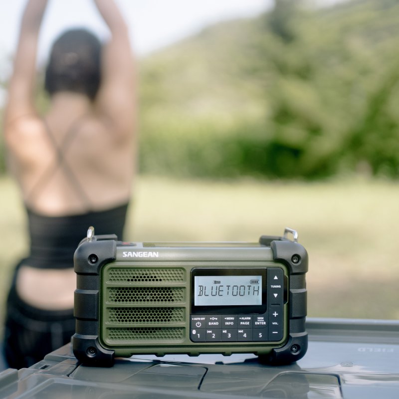 MMR-99 AM/FM Portables Notfall-Radio Waldgrün