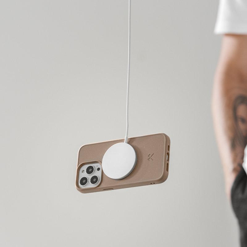 Woodcessories Bio Case MagSafe mobile phone case 15.5 cm (6.12") Cover Taupe