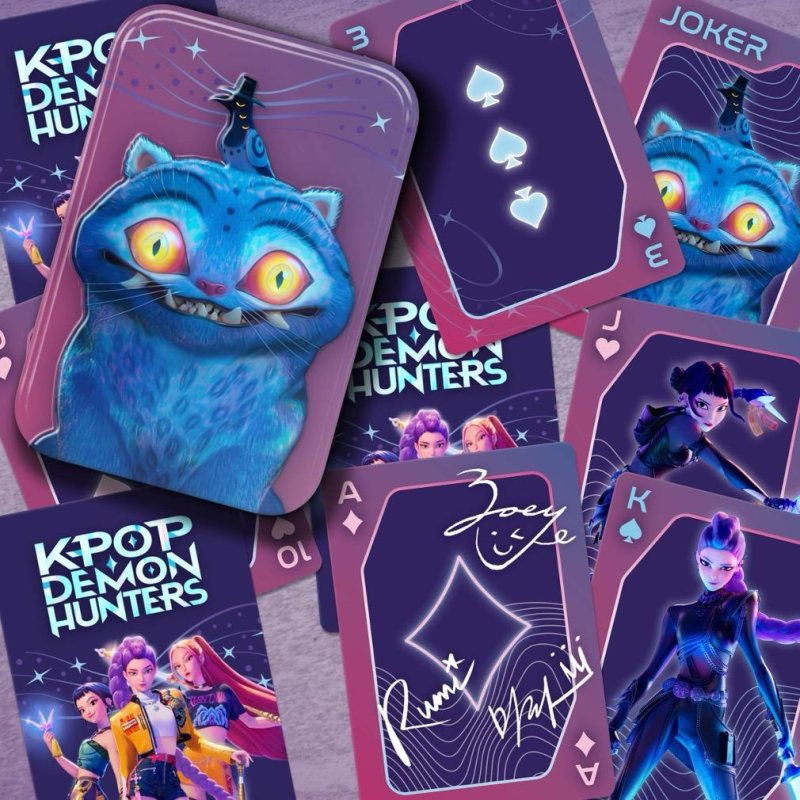 K-POP DEMON HUNTERS - Derpy - Jeu de Cartes dans une Boite en Métal