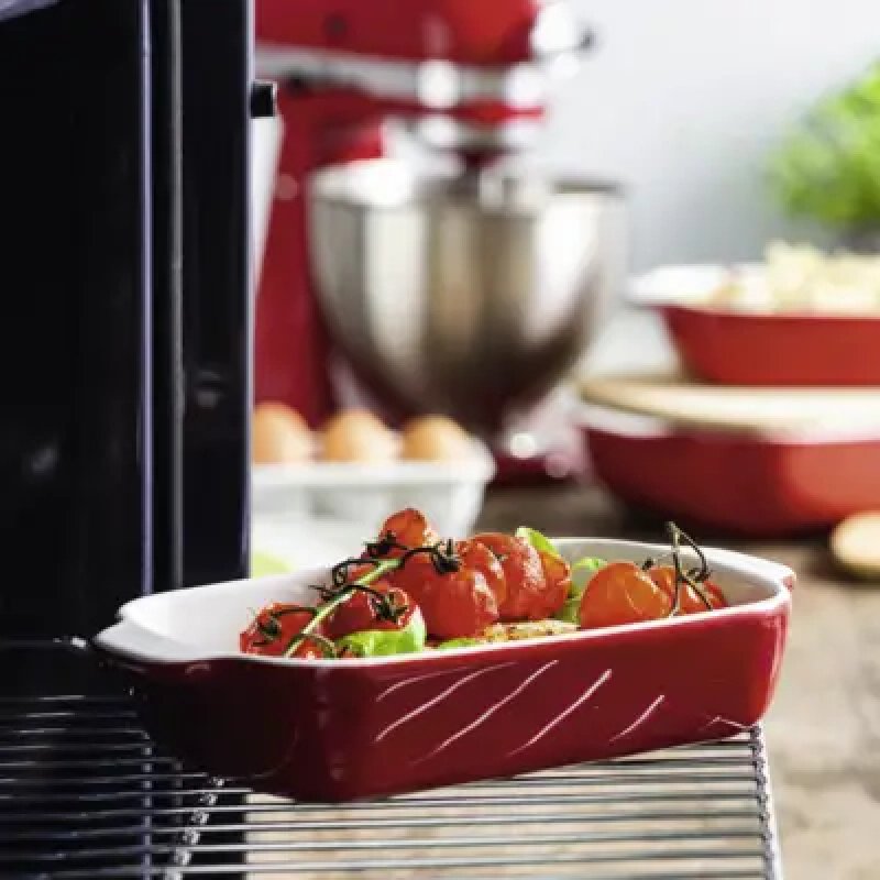 KitchenAid - Large Baker with Lid - Empire Red