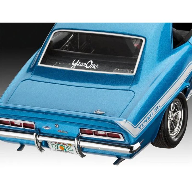 The Fast & Furious maquette avec accessoires Basic 1969 Chevy Camaro Yenko