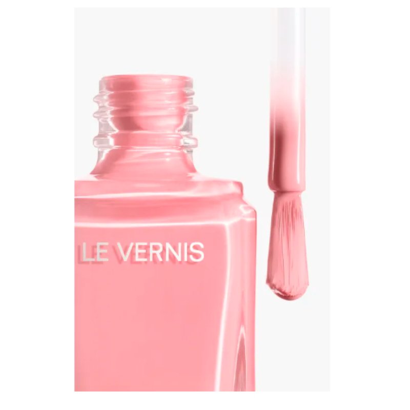 Chanel Le Vernis Nail Polish 423