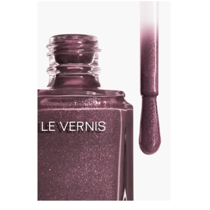 Chanel Le Vernis Nail Polish 429