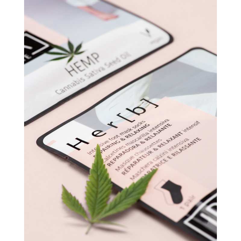 Iroha Nature Cannabis Seed Oil Repairing Socks 1 pair