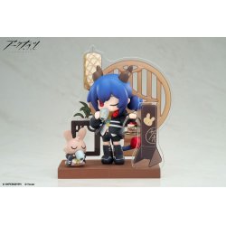 Arknights Would You Like A Dessert? Mini Series PVC Statue Ch'en 11 cm