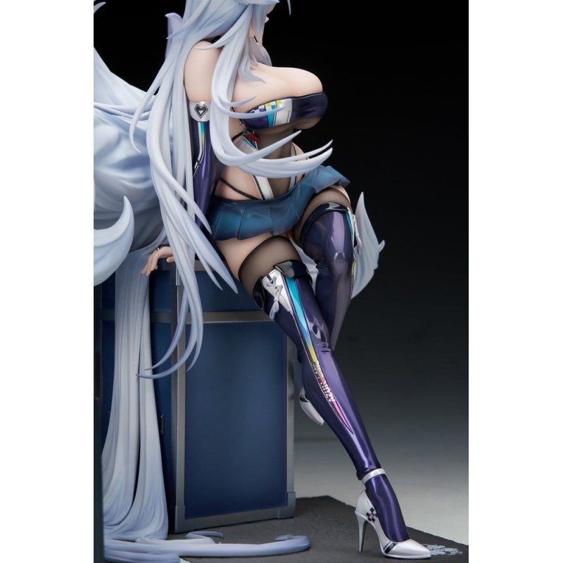 Azur Lane PVC Figure 1/7 Shinano Moonlit Chrome Ver. 25 cm