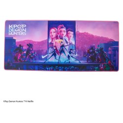 K-POP Demon Hunters desk mat XL - Takedown Huntrix (80 x 35 cm) / K-POP Demon Hunters podkładka pod myszkę XL -