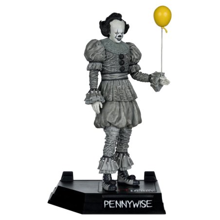 It Welcome to Derry Movie Maniacs Figure Pennywise (Black &amp White) 16 cm