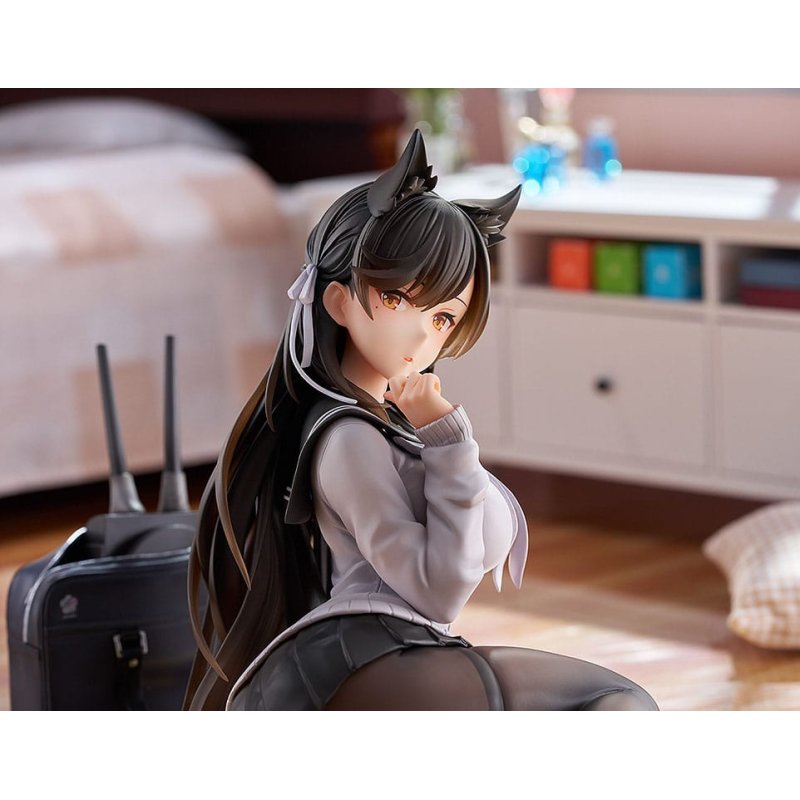 Azur Lane PVC Statue Atago (School Traumerei) 13 cm