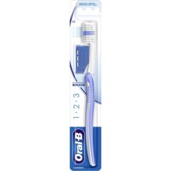 Oral-B 1-2-3 Indicator Toothbrush with Travel Cap