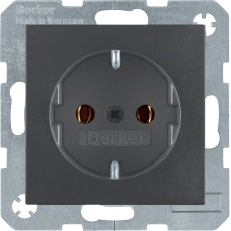 Berker 41431606 SCHUKO-Steckdose alu