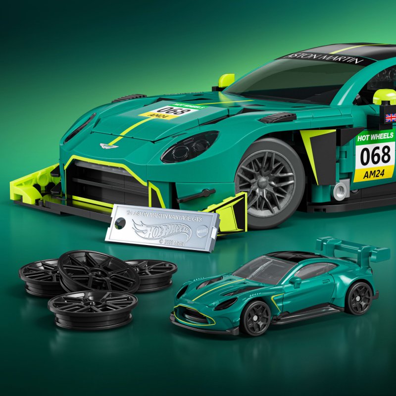 Mattel Brick Shop Hot Wheels ’24 Aston Martin Vantage GT3 Building Toy Kit (793 Pieces), for Collectors