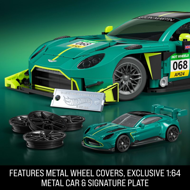 Hot Wheels Elite Mattel Brick Shop Building Set 1/16 '24 Aston Martin Vantage GT3