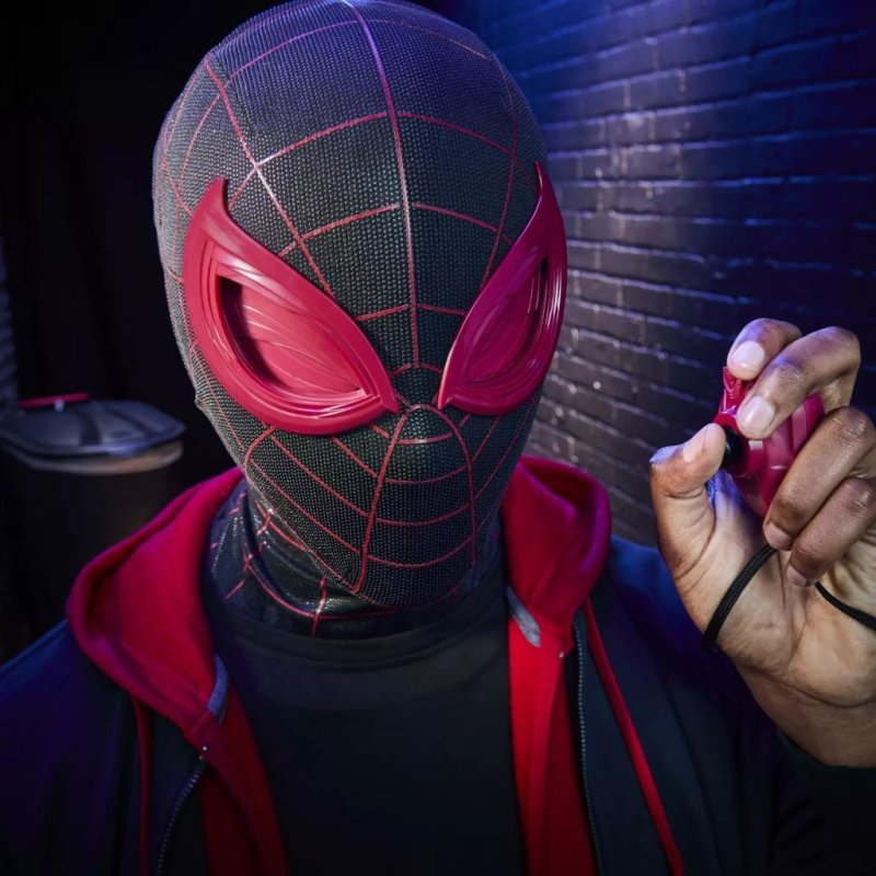 MARVEL - Casque éléctronique Expressive Miles Morales Legend Series