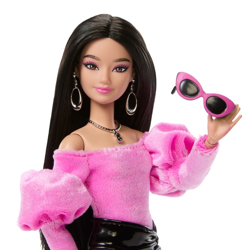 Barbie - Deluxe Style Off the shoulder with skirt (JJN76)