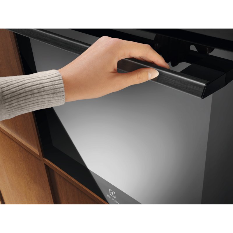 Electrolux LOX8P87WZ four 72 L 3490 W Noir
