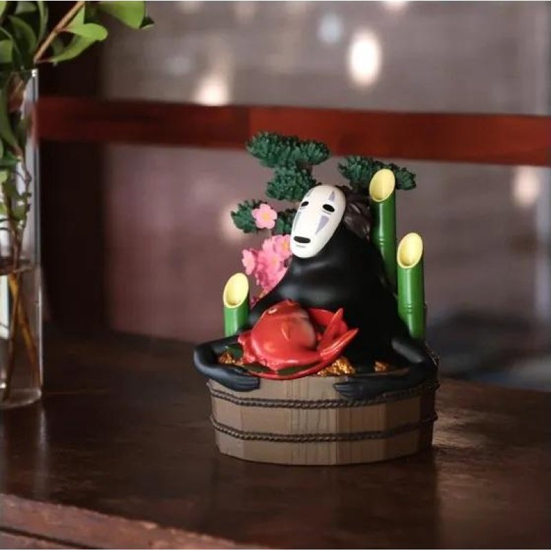 LE VOYAGE DE CHIHIRO - No Face Bassine d'or & Bambous - Diorama 18cm