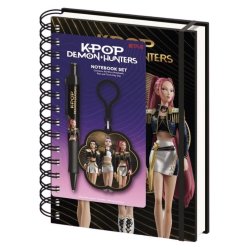 KPop Demon Hunters Notebook with Pen & Charm Golden Display (10)