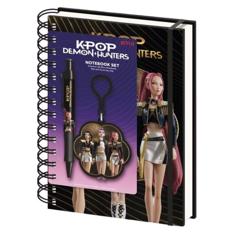KPop Demon Hunters Notebook with Pen & Charm Golden Display (10)