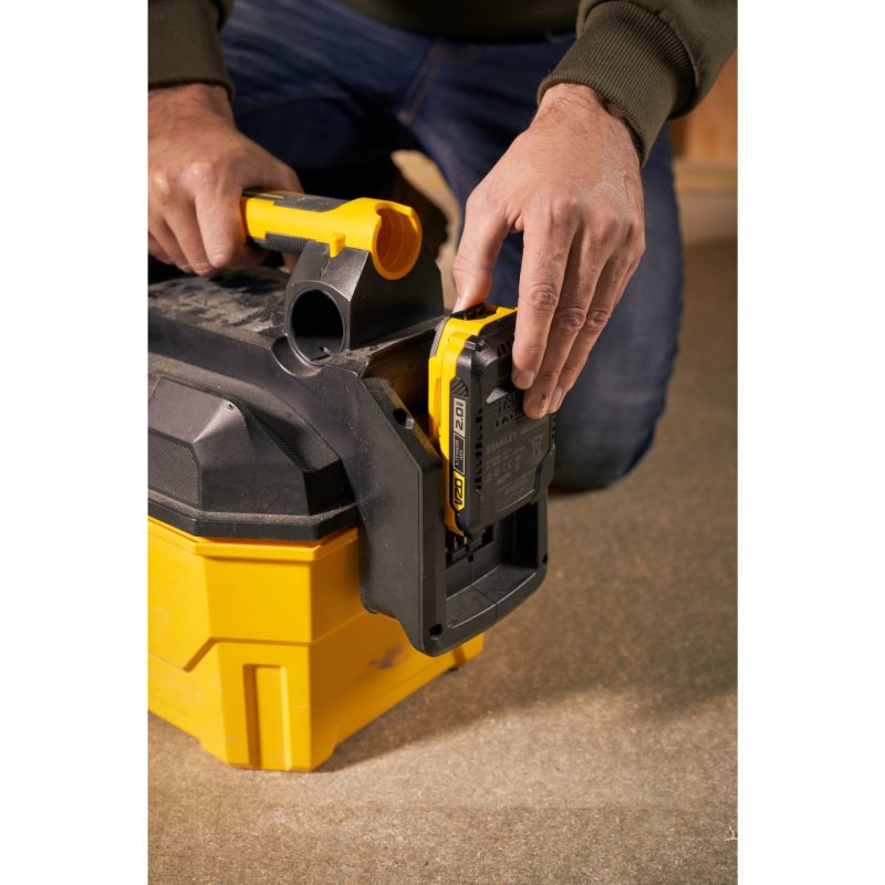 Stanley FATMAX SFMCV002B-XJ vacuum 7.5 L Drum vacuum Dry&wet Bagless