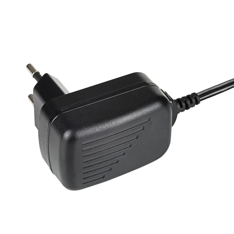 Akyga AK-TB-10 power adapter/inverter Indoor 12 W Black
