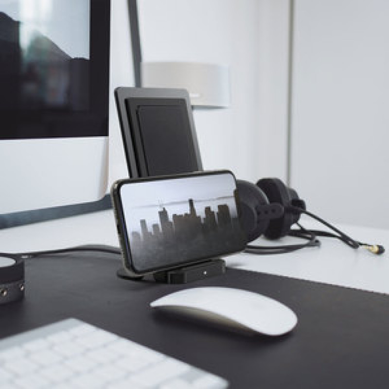 DEFENSE SOLO SUPPORT DE BUREAU NOIR INTEGRANT CHARGEUR QI