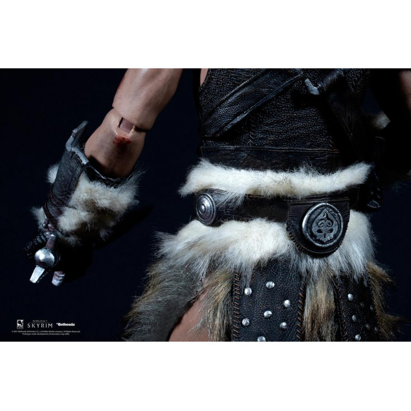 SKYRIM - Dragonborn deluxe - Figurine articulée '30x13x38cm'