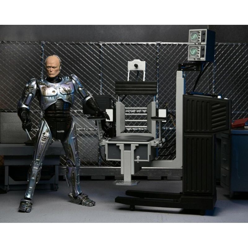 ULTIMATE ROBOCOP - Battle Damaged w/Chair - Figurine articulée 20cm